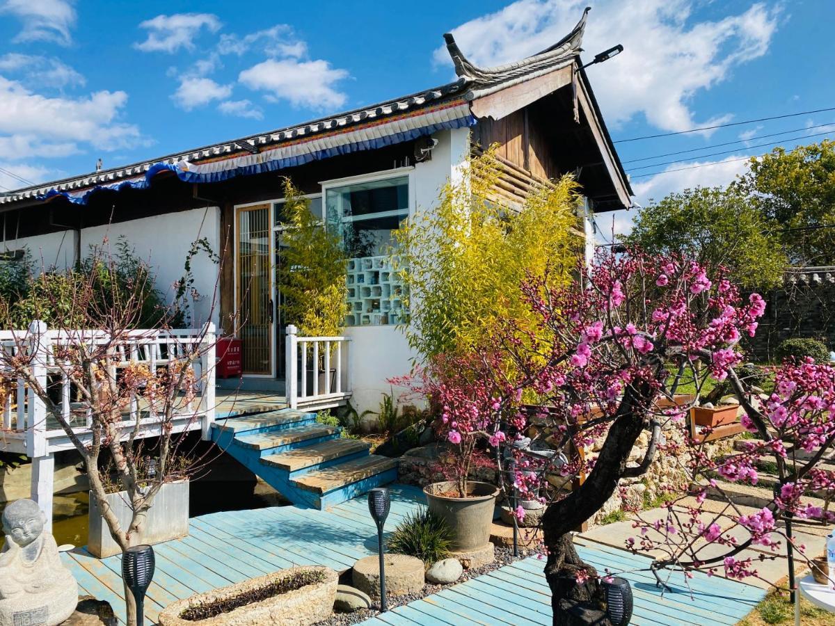 玉龙白沙普宿客栈 Lijiang  Eksteriør billede