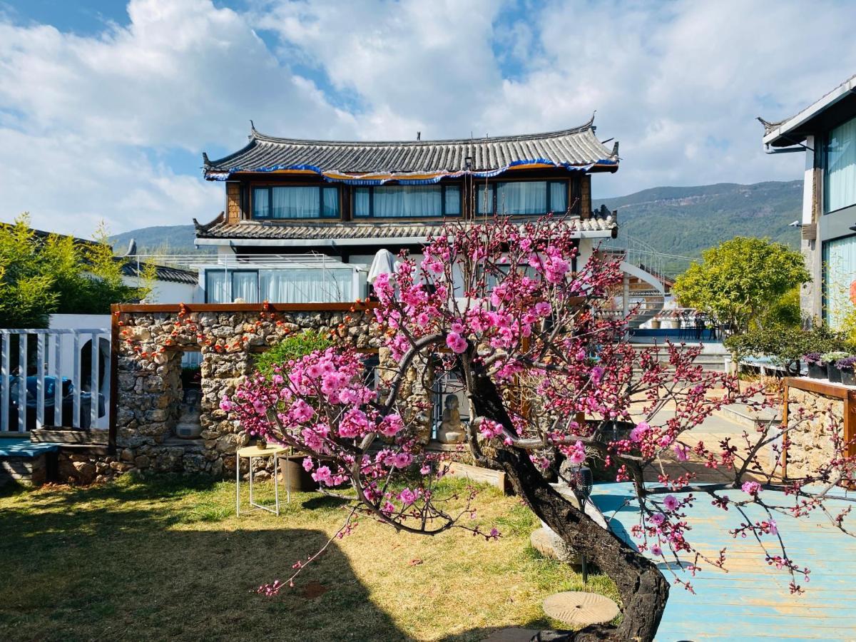 玉龙白沙普宿客栈 Lijiang  Eksteriør billede